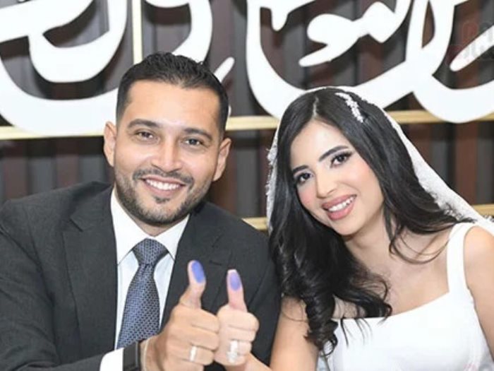 ابن الفنانة صابرين وعروسته