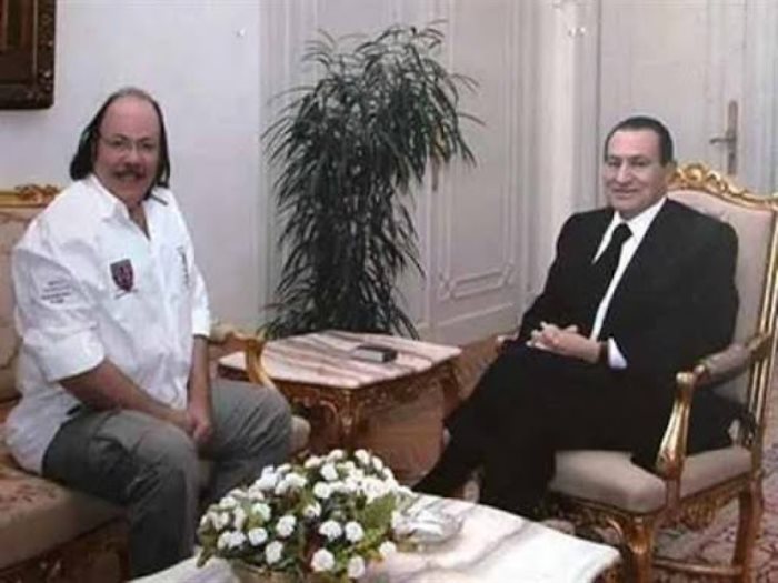 طلعت زكريا والرئيس الأسبق محمد حسنى مبارك