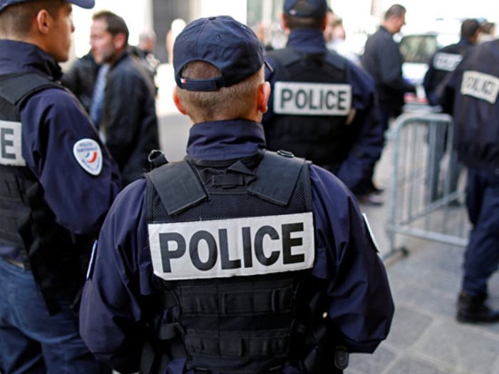 اغلاق مركز شرطة فى فرنسا