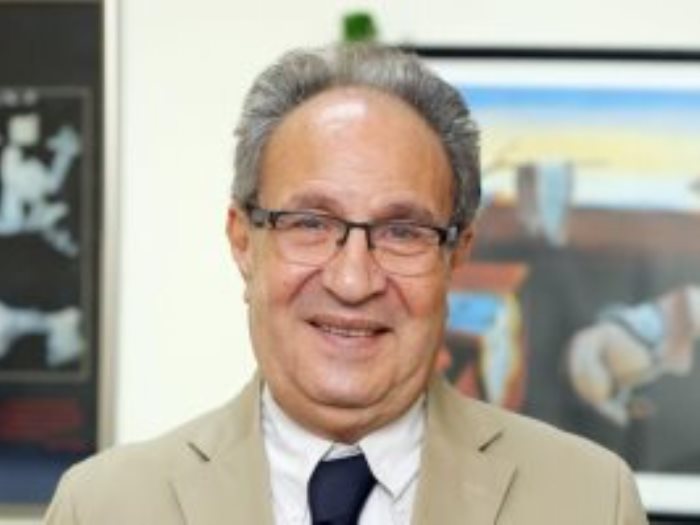 الدكتور محمد العزازى رئيس جامعة مصر للعلوم والتكنولوجيا