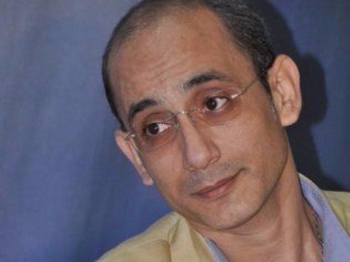 الكاتب محمد رشاد العربى