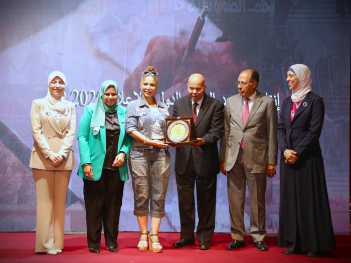 تكريم الفنانة سوزان نجم الدين 