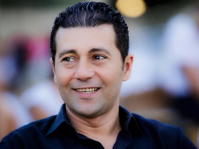 الكاتب الصحفي والناقد الفني جمال عبد الناصر 