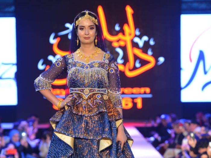 عرض أزياء بالمغرب
