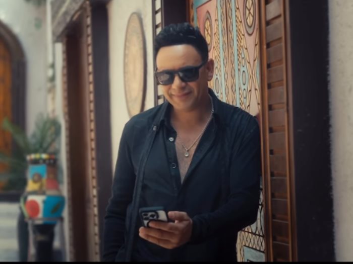 مصطفى قمر