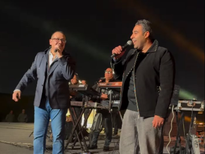 محمد عدوية وهشام عباس 