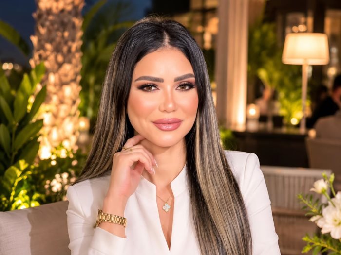 ايناس عز الدين