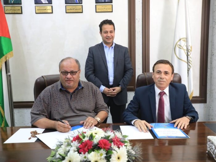  جانب من توقيع اتفاقية بين مهرجان جرش ونقابة الفنانين بالأردن