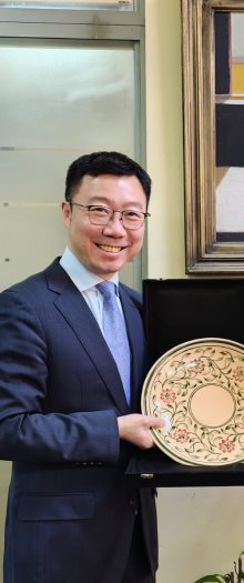 وفدًا رفيع المستوى من وزاره الثقافه الصين الشعبية