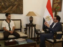 وزير الثقافة يكرم النجم العالمي مينا مسعود 