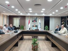 اللجنة العليا لـ مهرجان القاهرة للعرائس داخل أكاديمية الفنون 