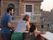  العرض المسرحي طقوس السطوح