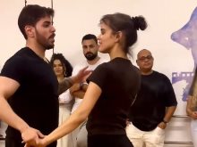 نور عمرو دياب مع مدرب الرقص