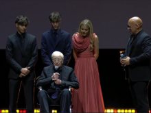 النجم مايكل كين