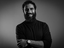 مينا النجار