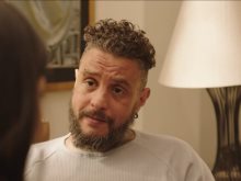 مشهد من أحياء ام اموات لـ أحمد الفيشاوي 