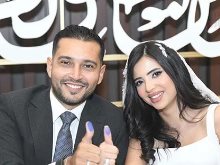 ابن الفنانة صابرين وعروسته