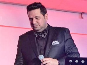 10 نوفمبر.. حفل غنائى للمطرب حاتم العراقى فى السويد